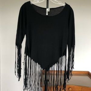 Witchy, cropped fringe blouse